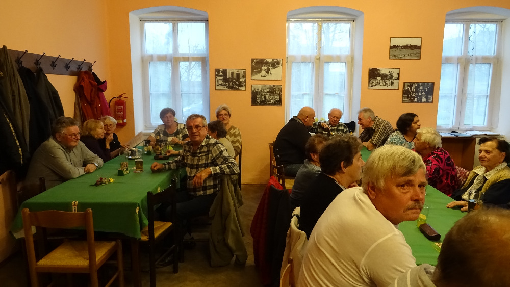 Setkání seniorů a výstava kroniky obce