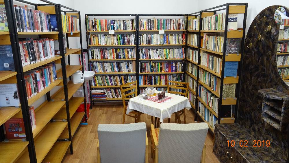 Obecní knihovna v Mezné
